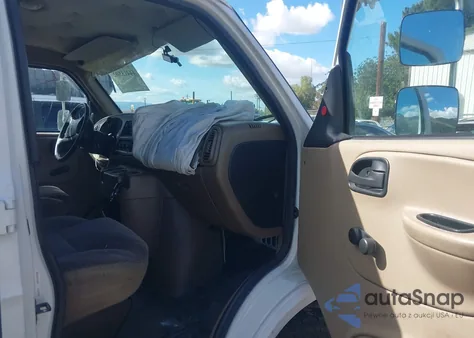 2003 Dodge Ram Van 3500 Conversion z USA, uszkodzony, nr VIN 2D7KB31Z03K523819